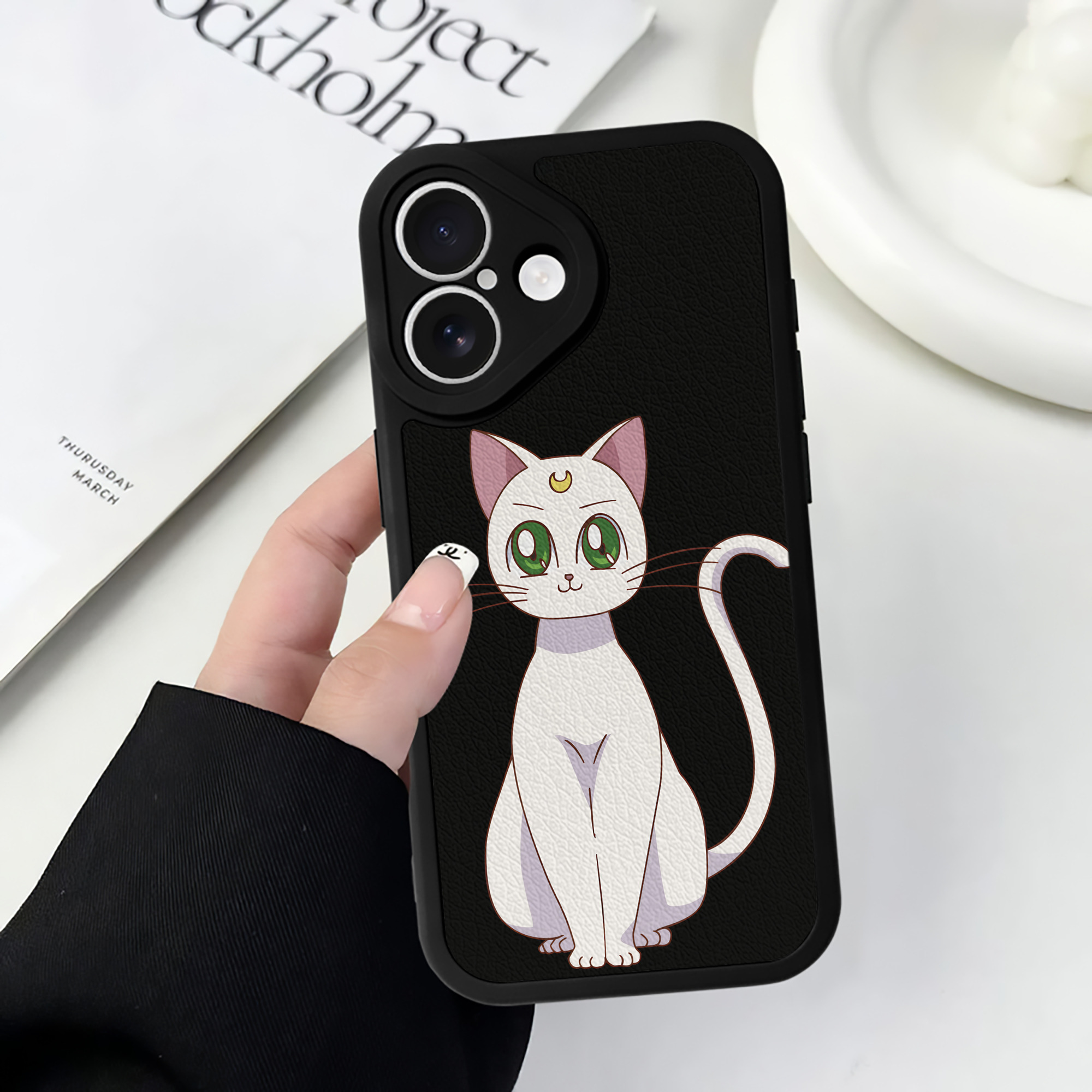 （画像用） 美少女戦士セーラームーン Sailor Moon 【iPhone 16シリーズ対応】シリコンスマホケース（レザー調） 材質：シリコン